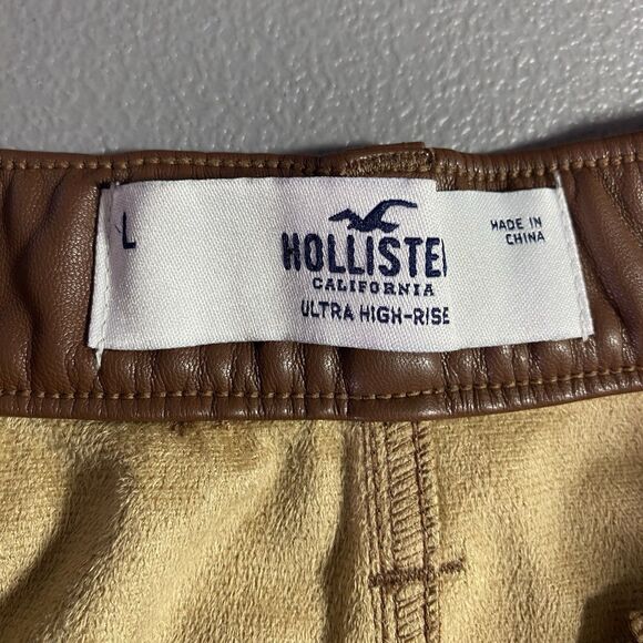 HOLLISTER Shorts Ultra High Rise Faux Leather Front Pockets Fall Womens L Brown - Picture 3 of 8